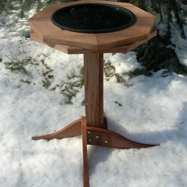 Cedar Heated Bird Bath